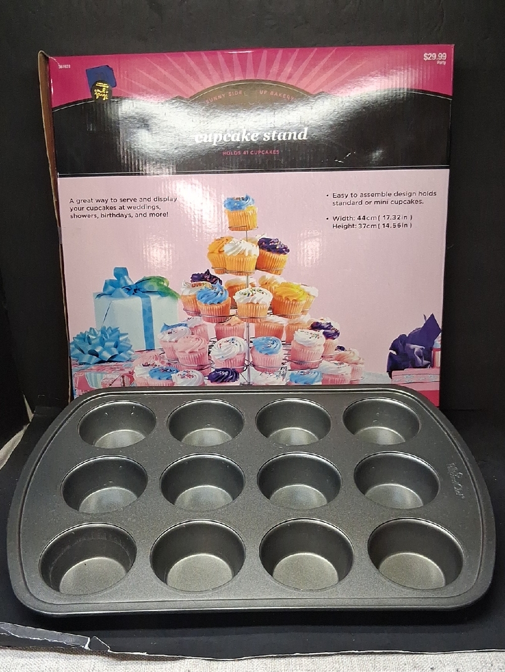 Sunnyside Up Cupcake Stand, & Pampered Chef Cup Cake Pan